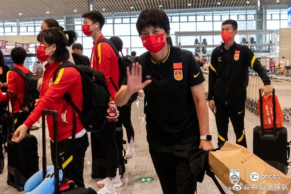 还有一种选择就是再次租借努贝尔一年，但拜仁可能会倾向于与努贝尔再续一年，这样就可以避免球员自由离队。